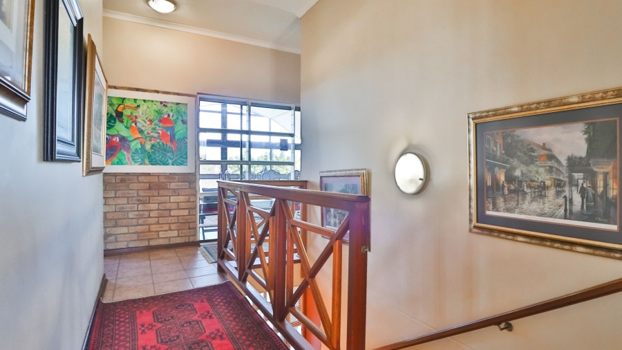 5 Bedroom Property for Sale in Stilbaai Wes Western Cape